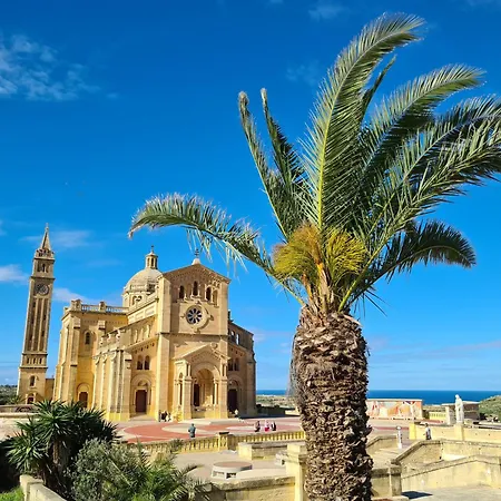 Richard's Living Quarto em Acomodações Particulares Xewkija