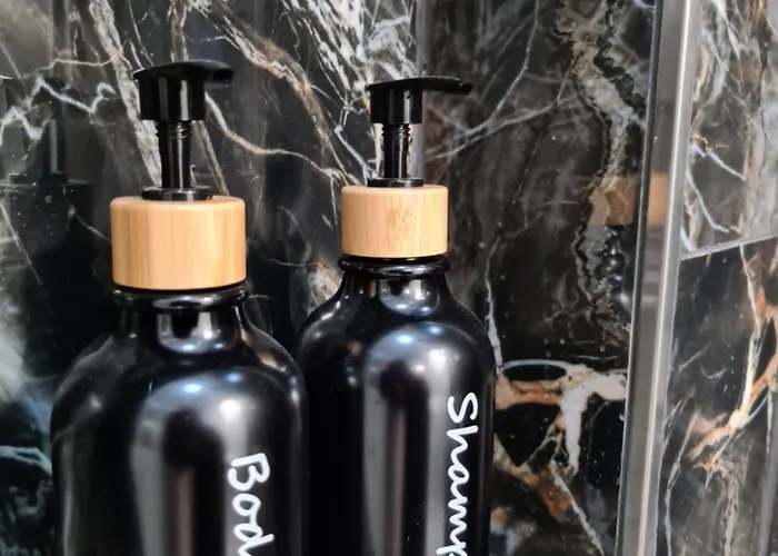 Richard's Living Проживание в семье