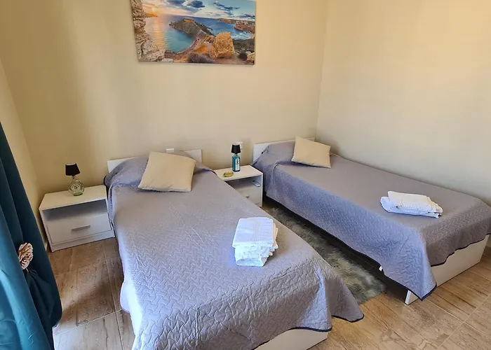 Проживание в семье Richard's Living